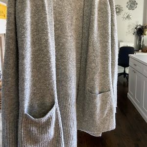 Abercrombie & Fitch Women’s Grey Cashmere Cardigan
